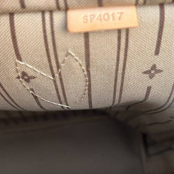 LV Neverfull MM - Beige - Picture 13 of 13